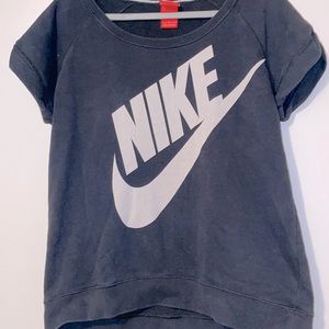 Nike large short sleeve sweatshirt